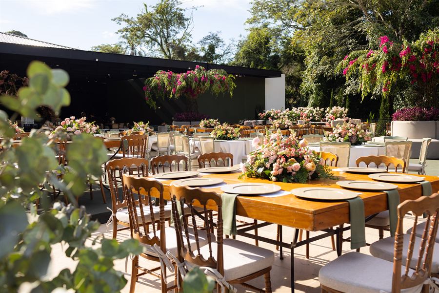 Área externa decorada para casamento